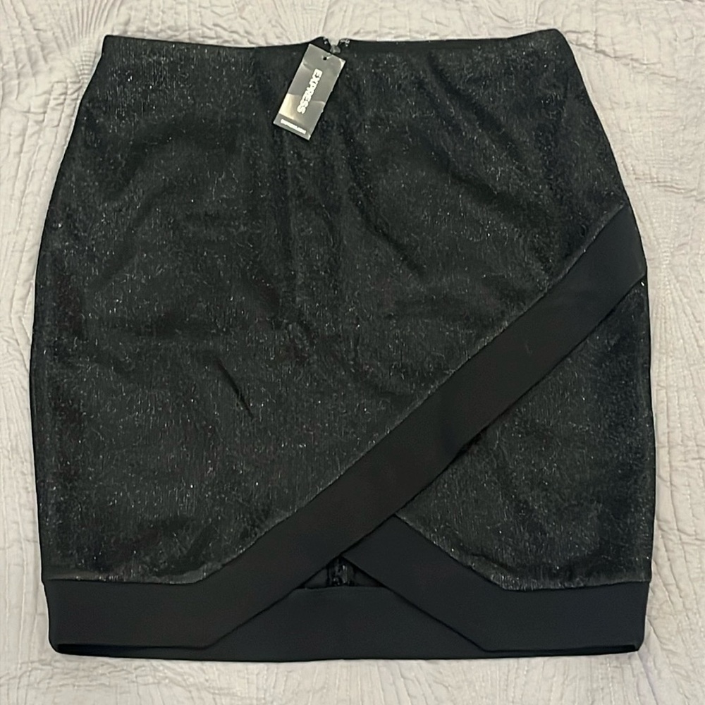 EXPRESS Women’s Mini Skirt black shimmer stretch NWT